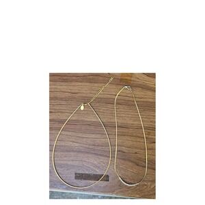 Set of 2 Gold Tone Snake Chain Necklaces Minimalist Layered‎ Jewelry